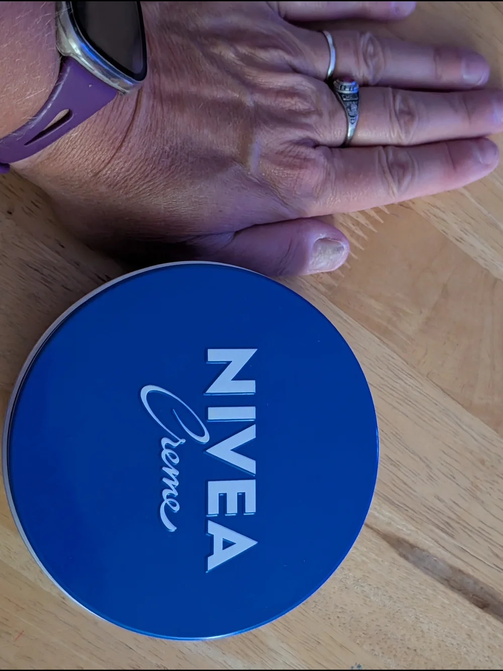 Nivea Creme Moisturizing Tin
